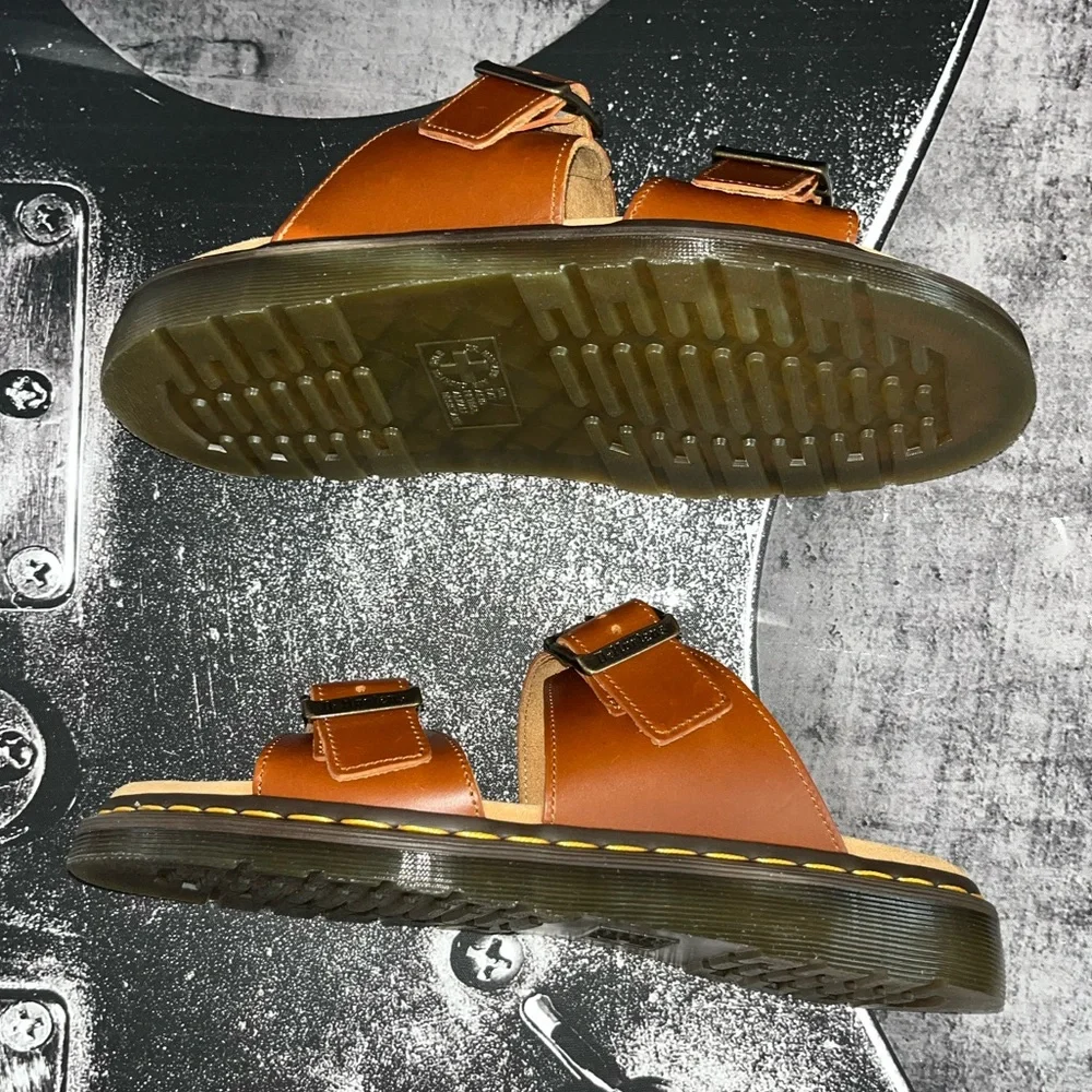 NEW Dr. Martens Sandal